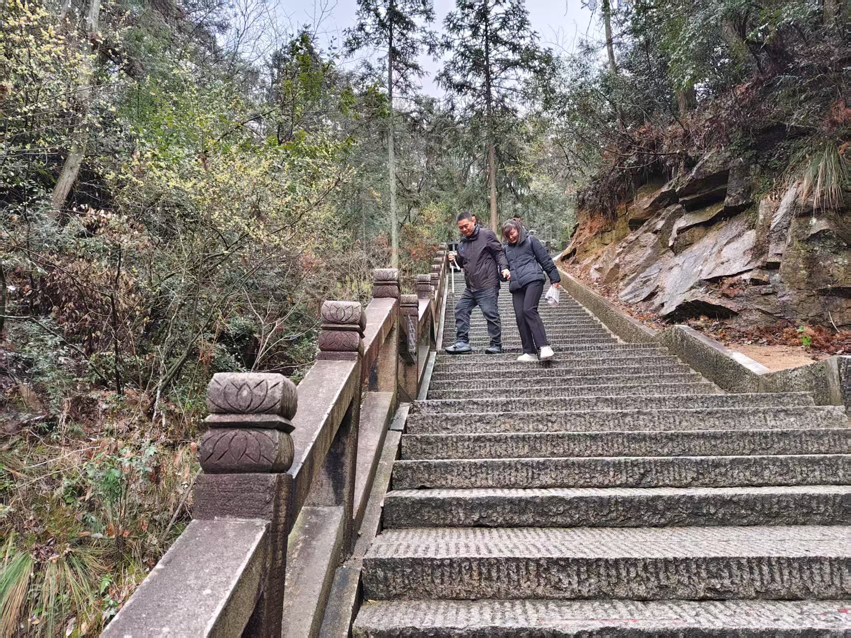 2-10，顧民下山.jpg